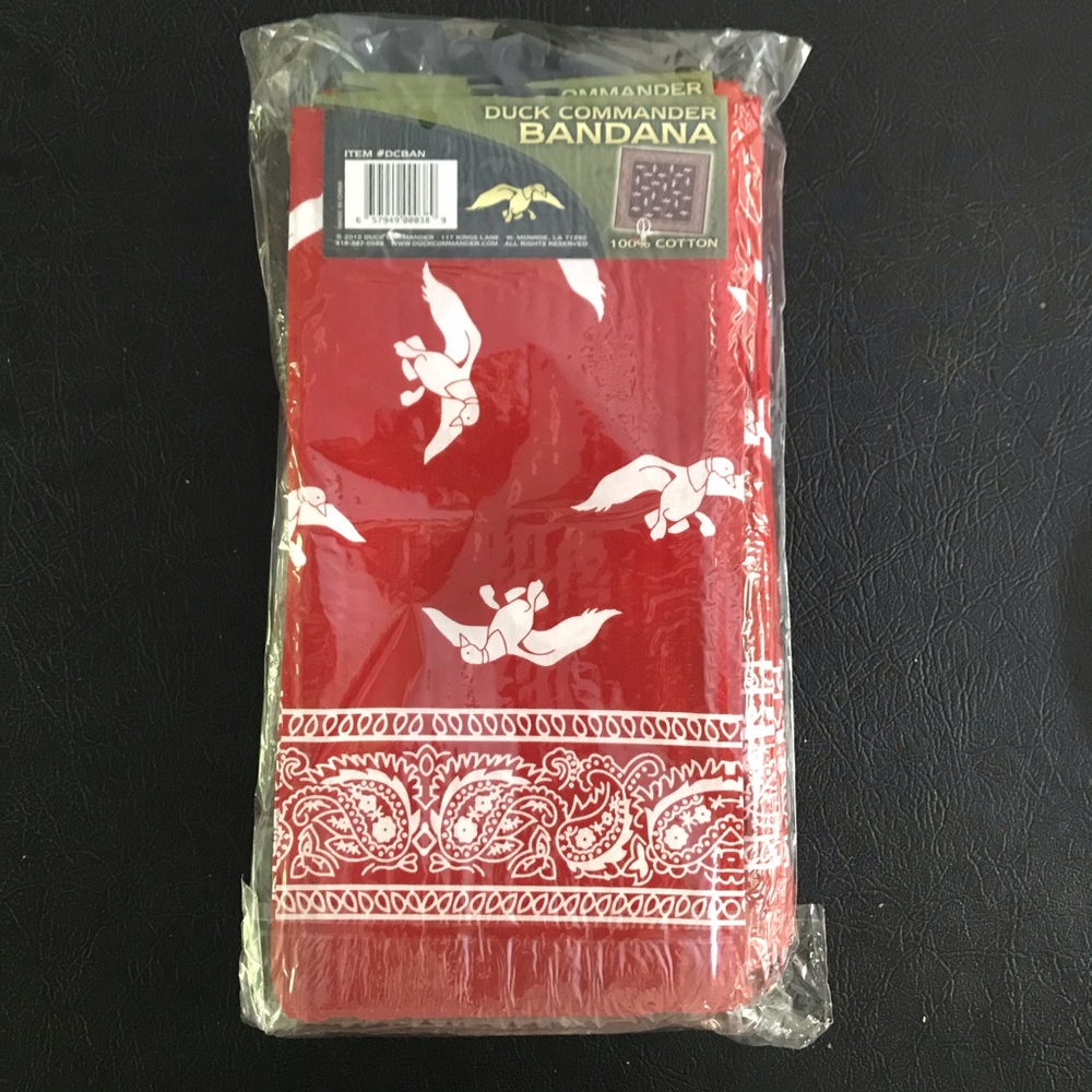 NWT 12 Pack Duck Commander Red & White Bandanas